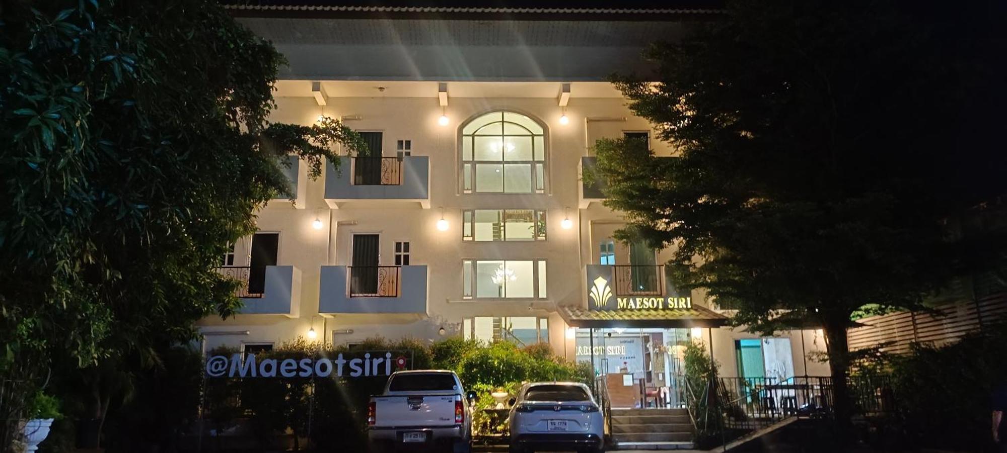 Maesot Siri Hotel Mae Sot Exterior foto