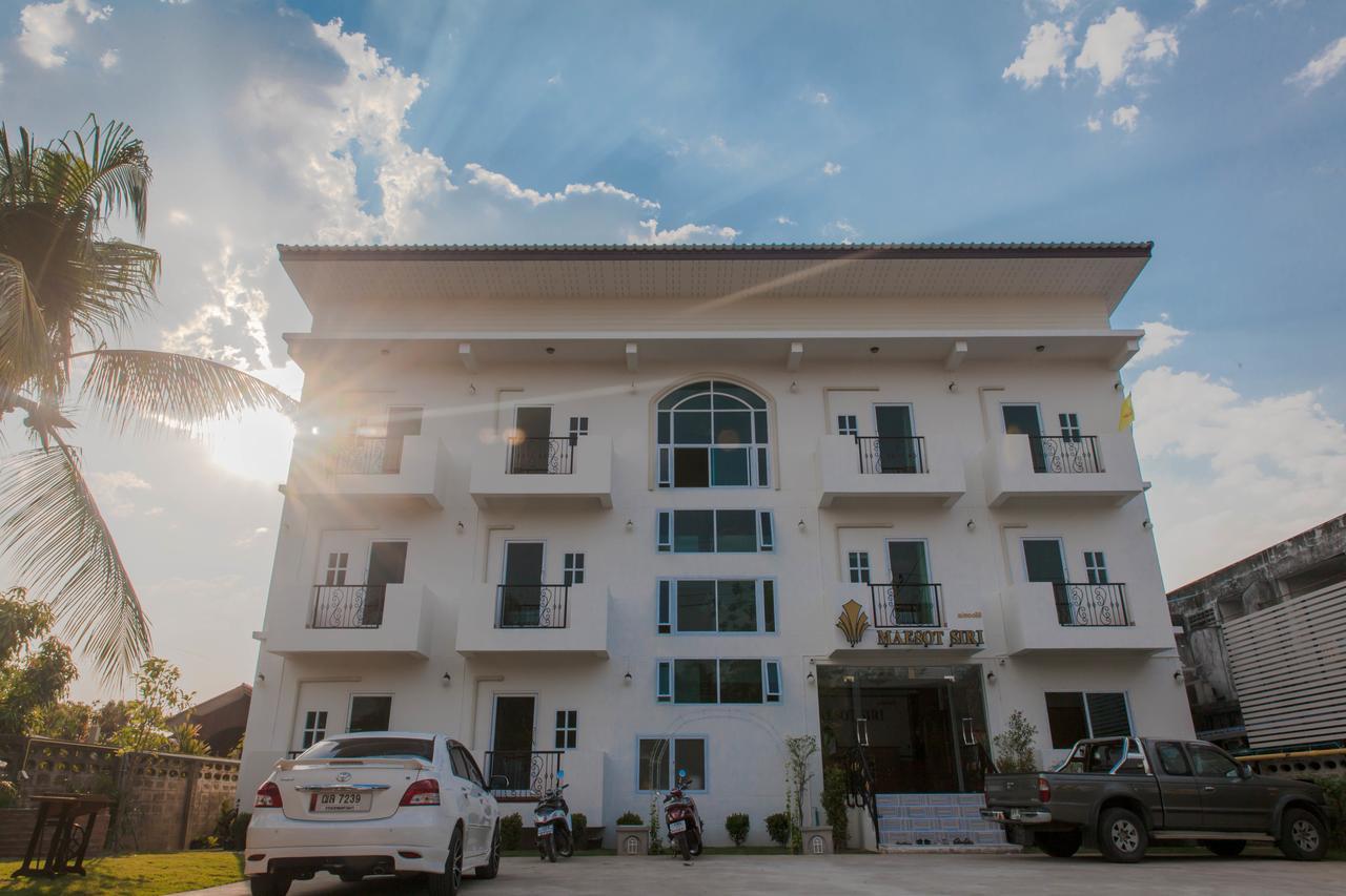 Maesot Siri Hotel Mae Sot Exterior foto