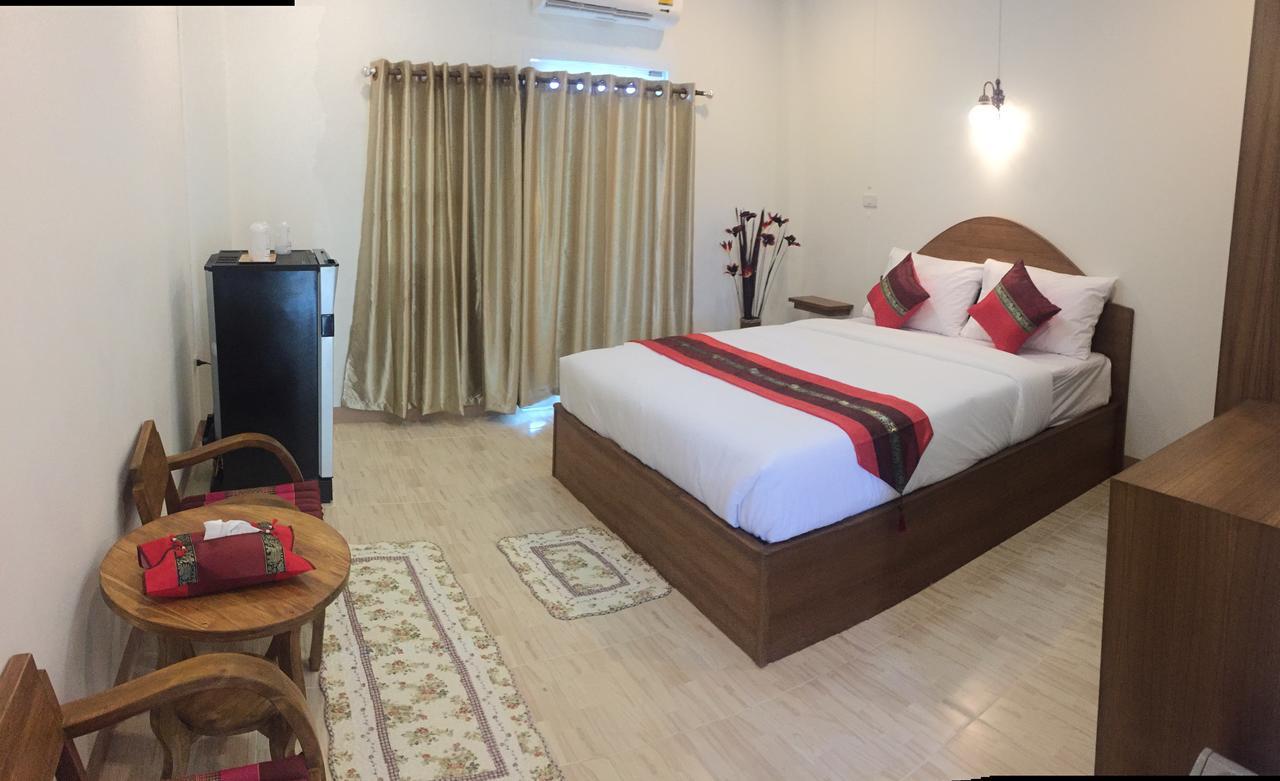 Maesot Siri Hotel Mae Sot Exterior foto