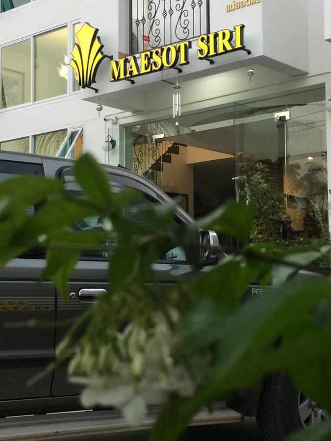 Maesot Siri Hotel Mae Sot Exterior foto