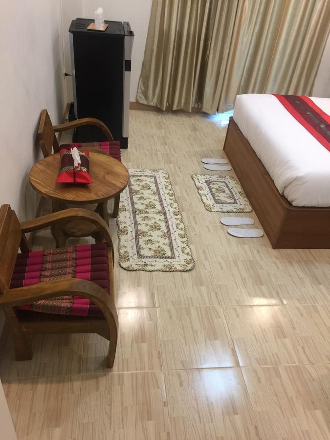 Maesot Siri Hotel Mae Sot Exterior foto