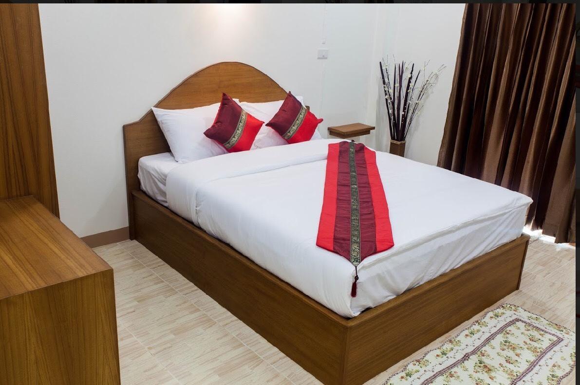 Maesot Siri Hotel Mae Sot Quarto foto